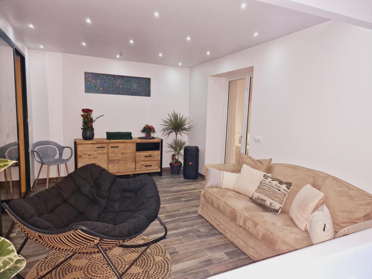 Atoumo Appartement Love Jacuzzi & Jardin Disneyland Paris Quincy-Voisins المظهر الخارجي الصورة