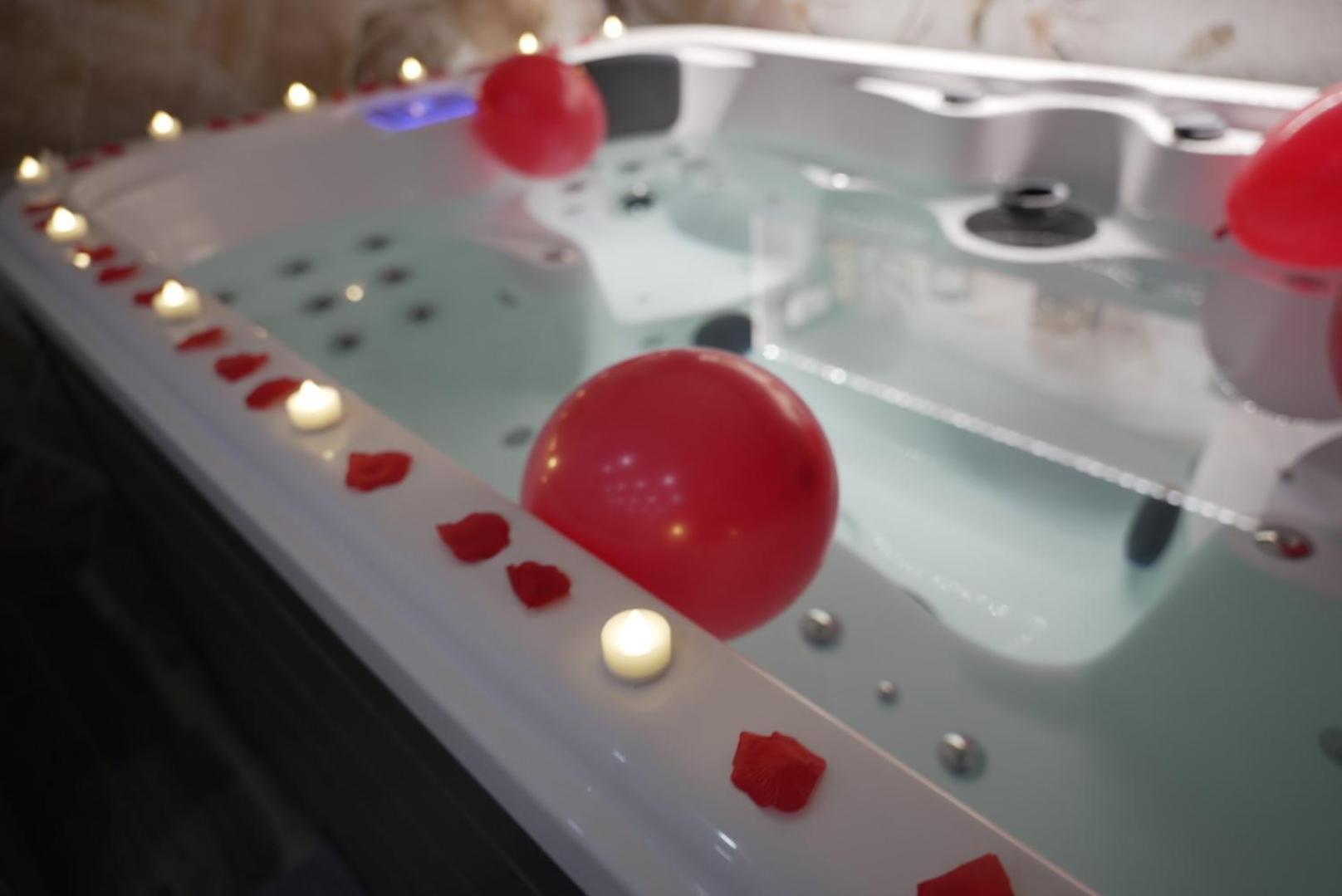 Atoumo Appartement Love Jacuzzi & Jardin Disneyland Paris Quincy-Voisins المظهر الخارجي الصورة